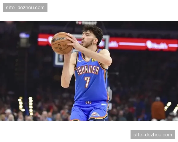 切特霍姆格伦30分14篮板4封盖 内线攻防两端展现统治力 切特霍姆格伦30分14篮板4封盖 内线攻防两端展现统治力